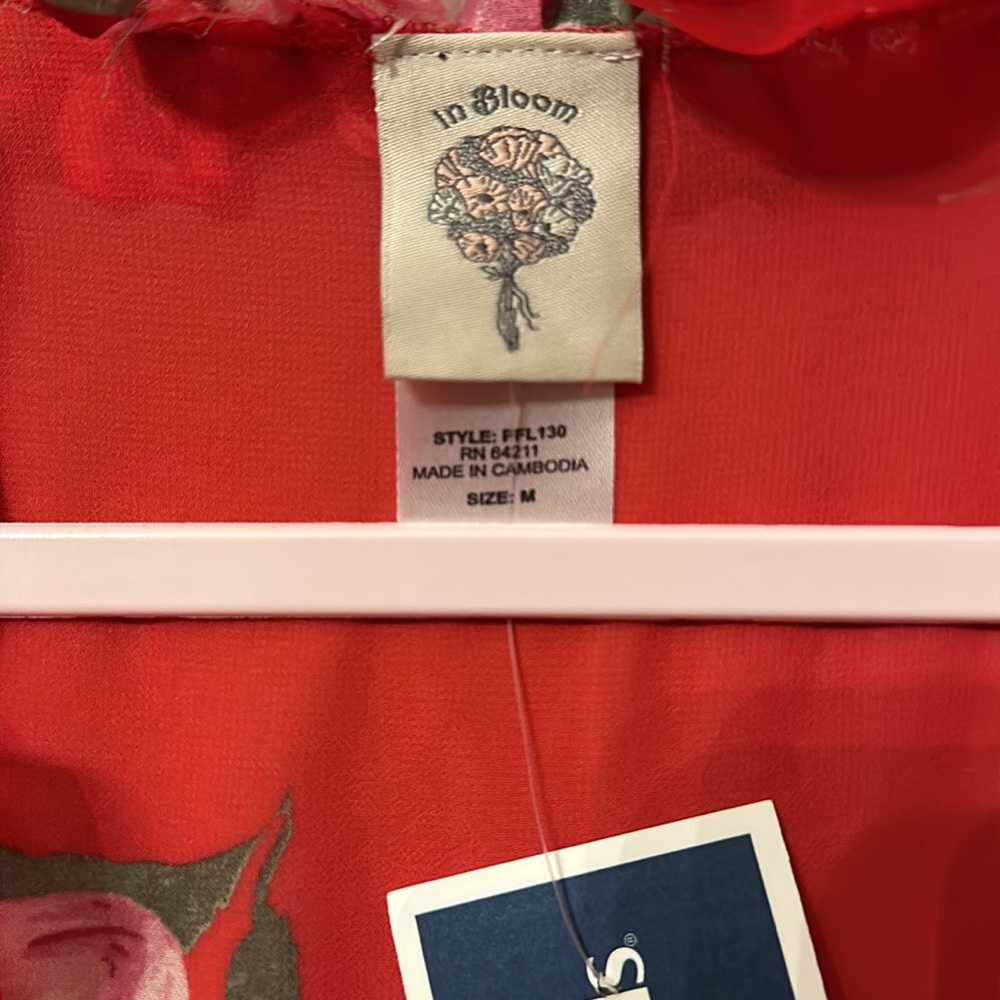 In Bloom Red Floral Sheer Robe - Picture 3 of 8